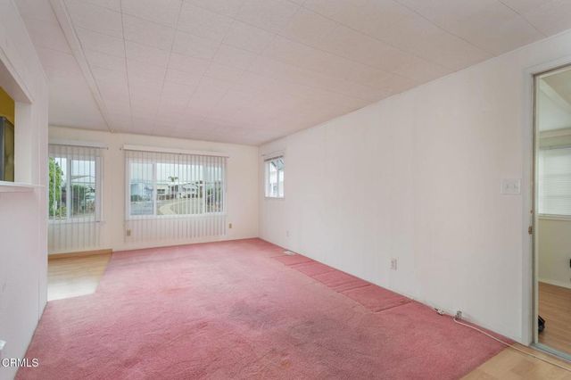 4388 Central Avenue 110, Camarillo, CA 93010