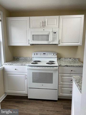 192 MADISON DR, Newark, DE 19711