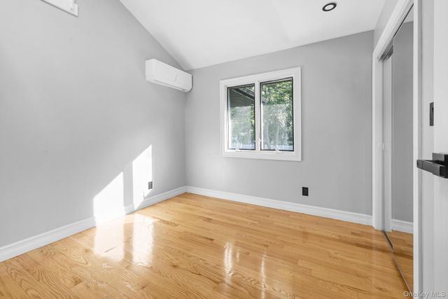 4 Wintergreen Drive, Melville, NY 11747