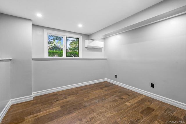 4 Wintergreen Drive, Melville, NY 11747