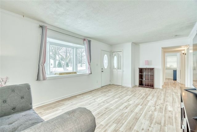 33 Pasadena Drive, Gates, NY 14606