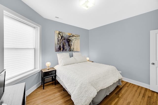 6022 S Eberhart Avenue 2N, Chicago, IL 60637