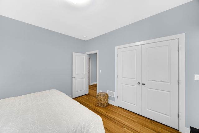 6022 S Eberhart Avenue 2N, Chicago, IL 60637