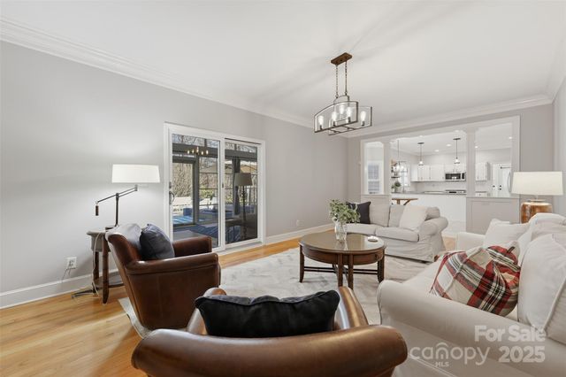 2123 Wedgewood Drive, Matthews, NC 28104