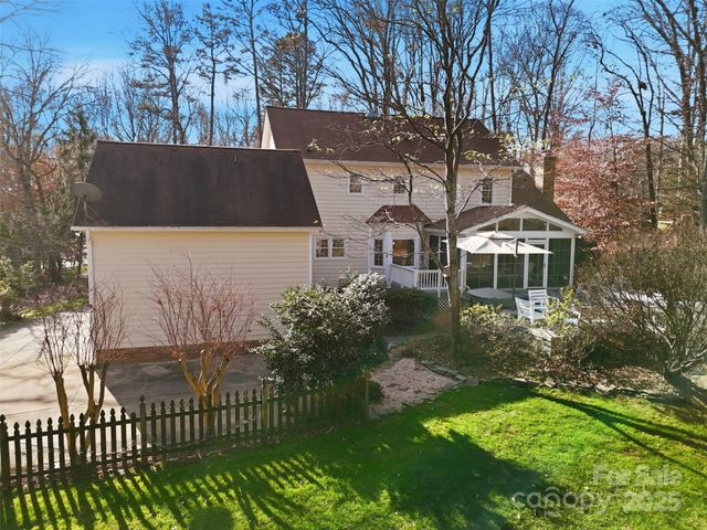 2123 Wedgewood Drive, Matthews, NC 28104