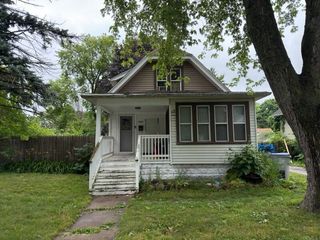 5800 N 36th STREET, Milwaukee, WI 53209