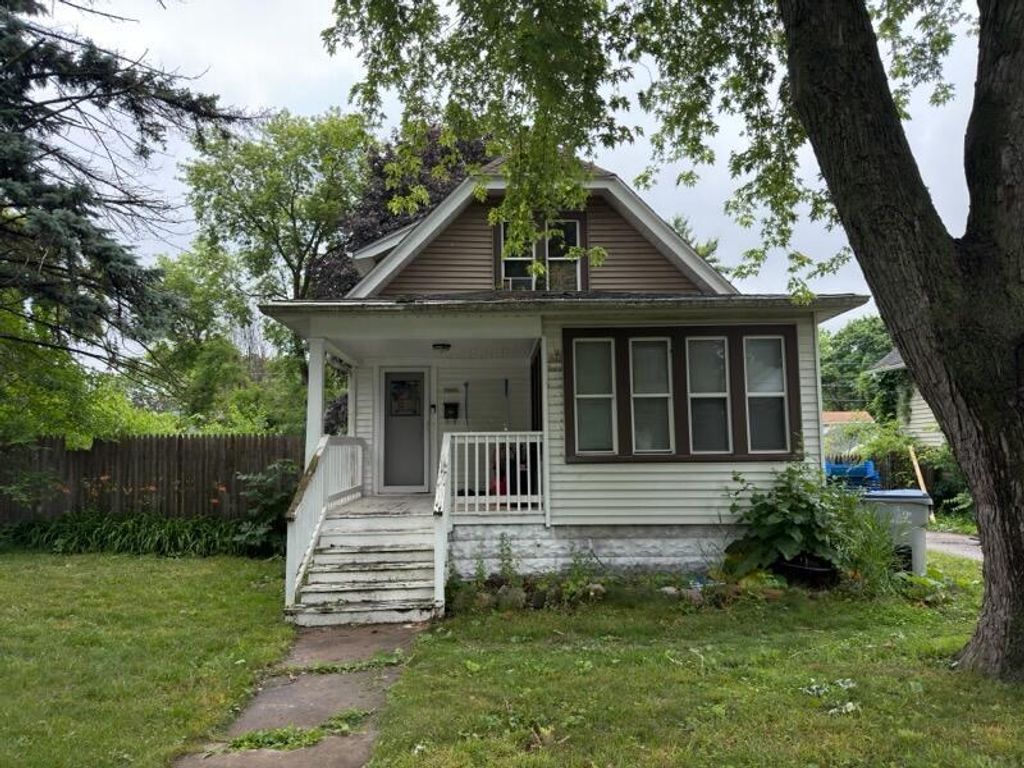5800 N 36th STREET, Milwaukee, WI 53209
