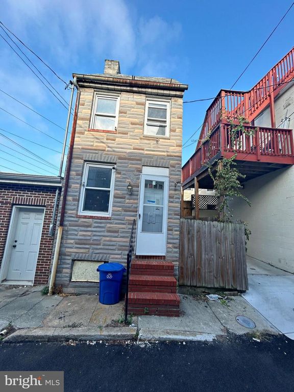 502 S CHAPEL ST, Baltimore, MD 21231