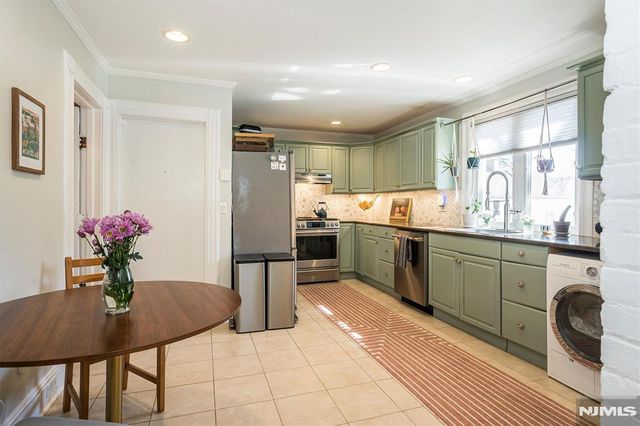 41 Montague Place C0002, Montclair, NJ 07042