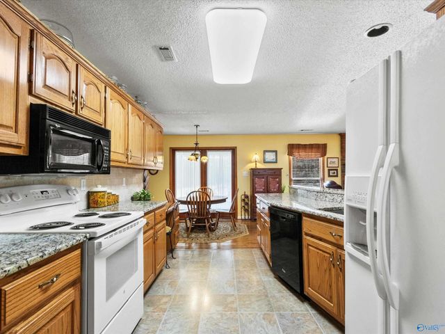 15 All Jersey Road, Somerville, AL 35670