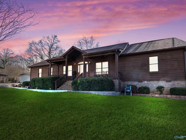 15 All Jersey Road, Somerville, AL 35670