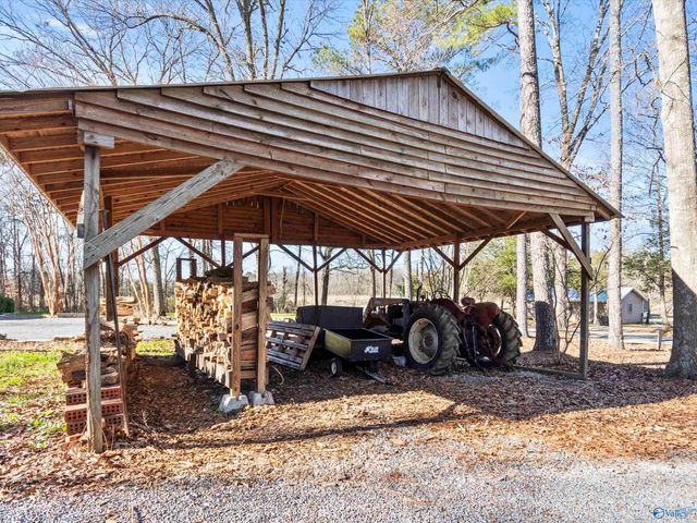 15 All Jersey Road, Somerville, AL 35670