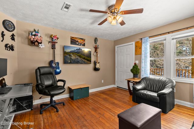 713 Saint John Rd, Elizabethtown, KY 42701