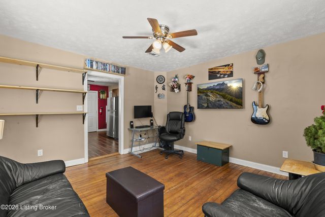 713 Saint John Rd, Elizabethtown, KY 42701