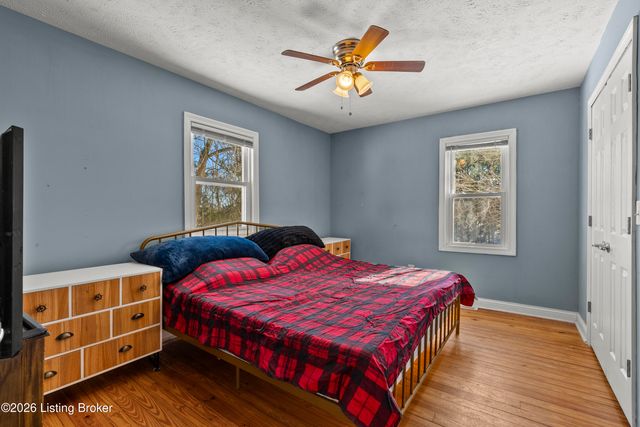 713 Saint John Rd, Elizabethtown, KY 42701