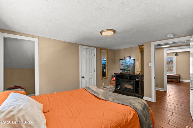 713 Saint John Rd, Elizabethtown, KY 42701