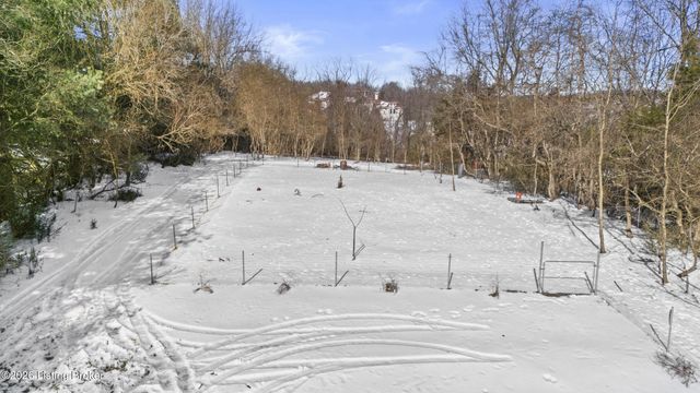 713 Saint John Rd, Elizabethtown, KY 42701