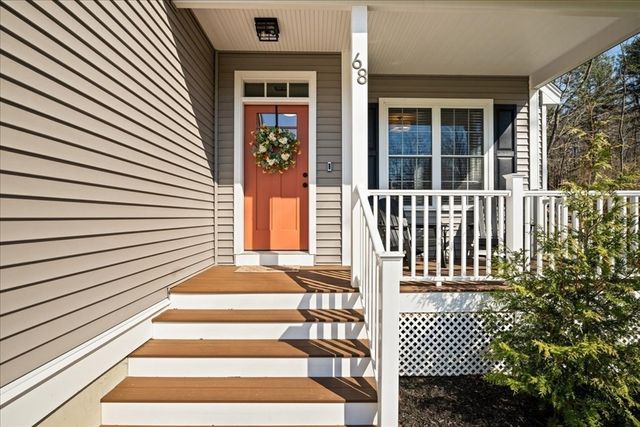 68 Princeton St 68, Holden, MA 01522