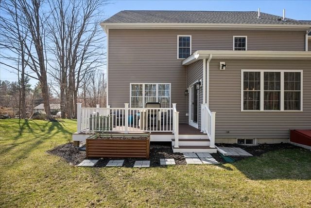 68 Princeton St 68, Holden, MA 01522