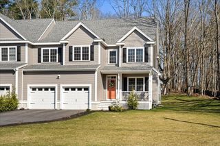 68 Princeton St 68, Holden, MA 01522