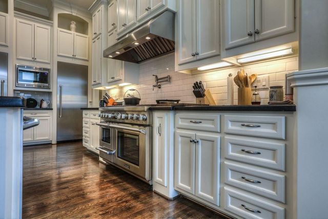 922 Alexander Street, Houston, TX 77008