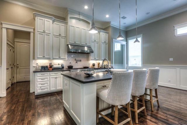 922 Alexander Street, Houston, TX 77008