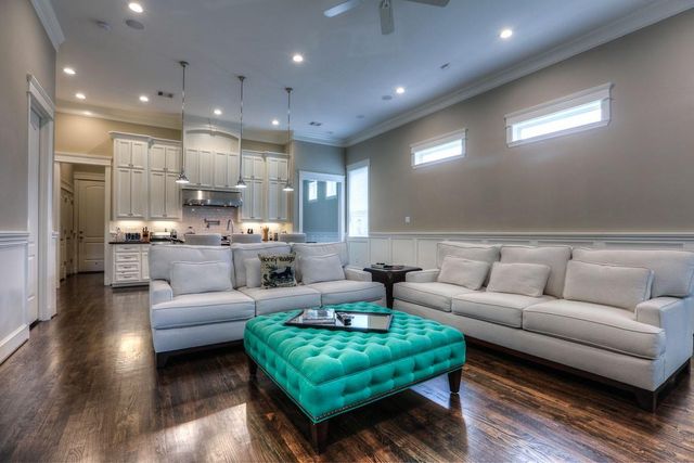922 Alexander Street, Houston, TX 77008