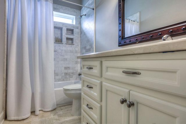 922 Alexander Street, Houston, TX 77008