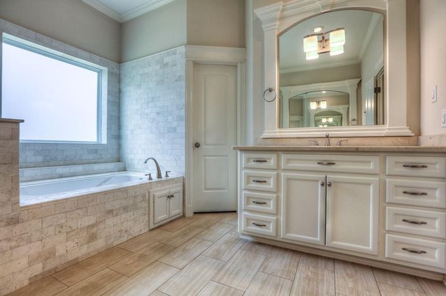 922 Alexander Street, Houston, TX 77008