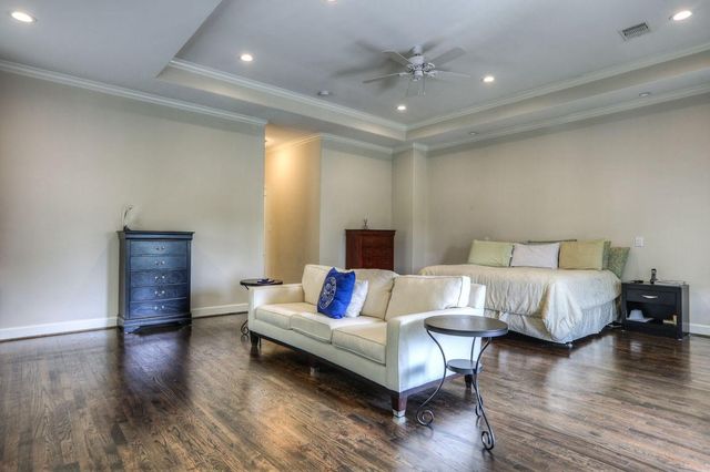 922 Alexander Street, Houston, TX 77008