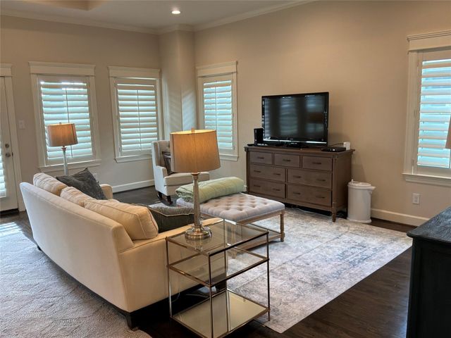 922 Alexander Street, Houston, TX 77008