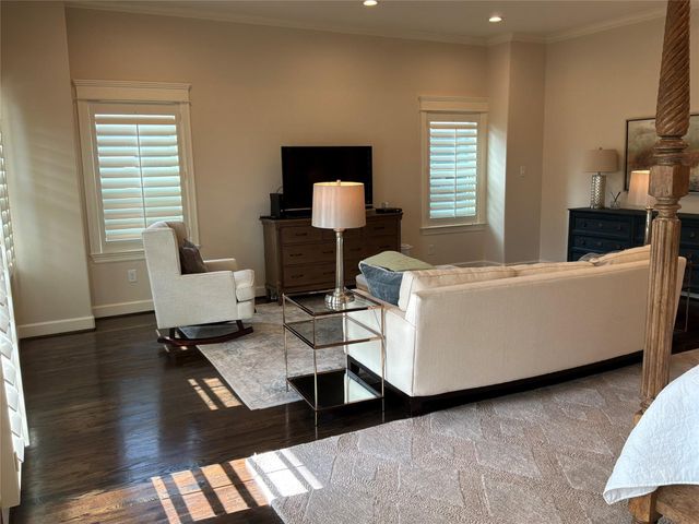 922 Alexander Street, Houston, TX 77008