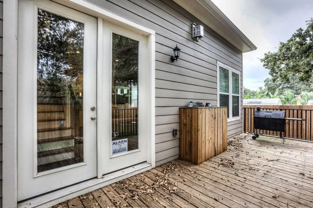 922 Alexander Street, Houston, TX 77008
