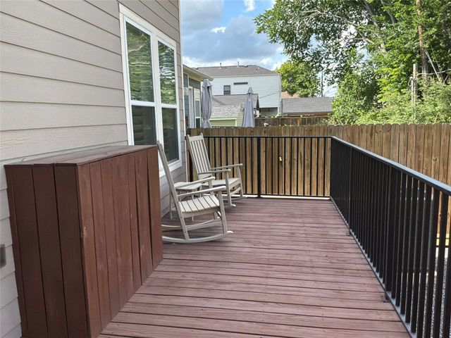 922 Alexander Street, Houston, TX 77008