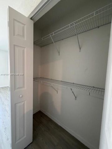 6280 SW 47th Ct 8, Davie, FL 33314