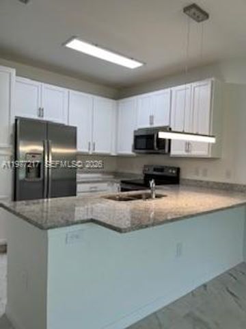 6280 SW 47th Ct 8, Davie, FL 33314