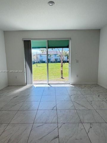 6280 SW 47th Ct 8, Davie, FL 33314