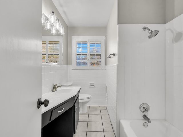 3404 Cromart Avenue, Fort Worth, TX 76133