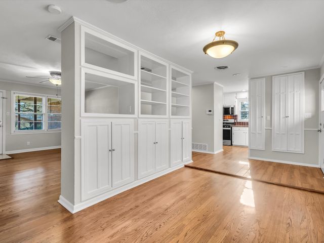 3404 Cromart Avenue, Fort Worth, TX 76133