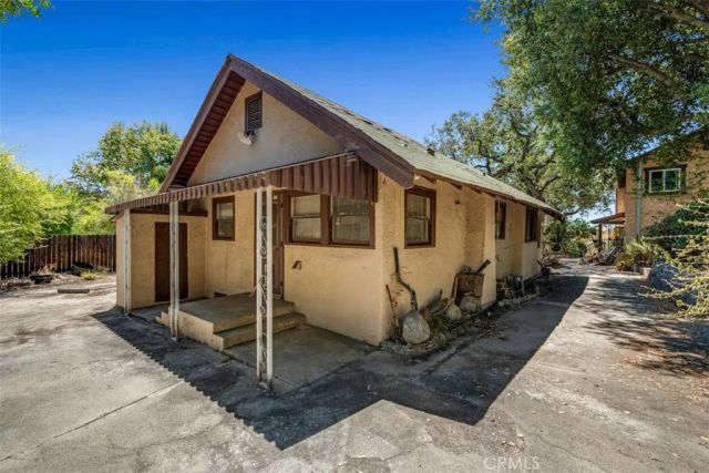 611 E Grandview, Sierra Madre, CA 91024