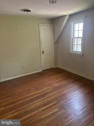 317 WALNUT HILL LN, Havertown, PA 19083
