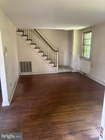 317 WALNUT HILL LN, Havertown, PA 19083