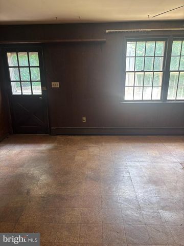 317 WALNUT HILL LN, Havertown, PA 19083