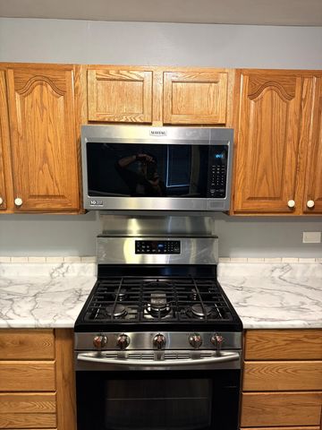 261 Bryant Way, Bolingbrook, IL 60440