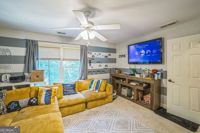 8260 Equinox Lane, Fairburn, GA 30213