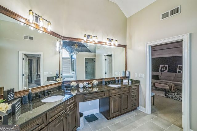 8260 Equinox Lane, Fairburn, GA 30213