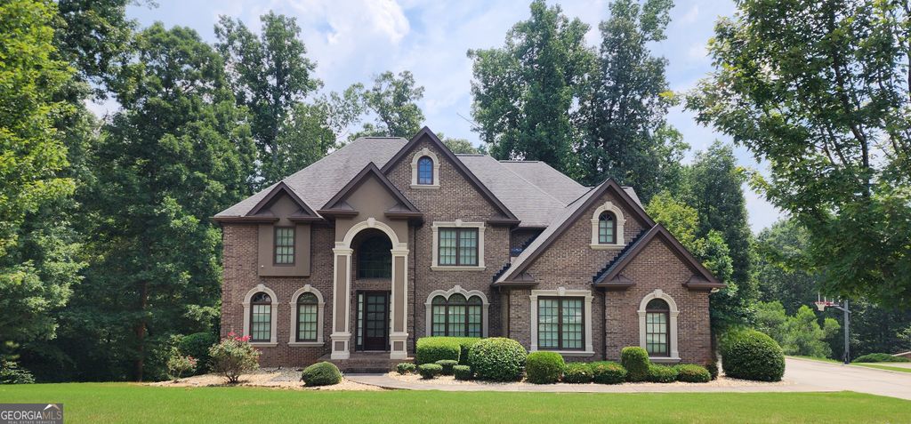 8260 Equinox Lane, Fairburn, GA 30213