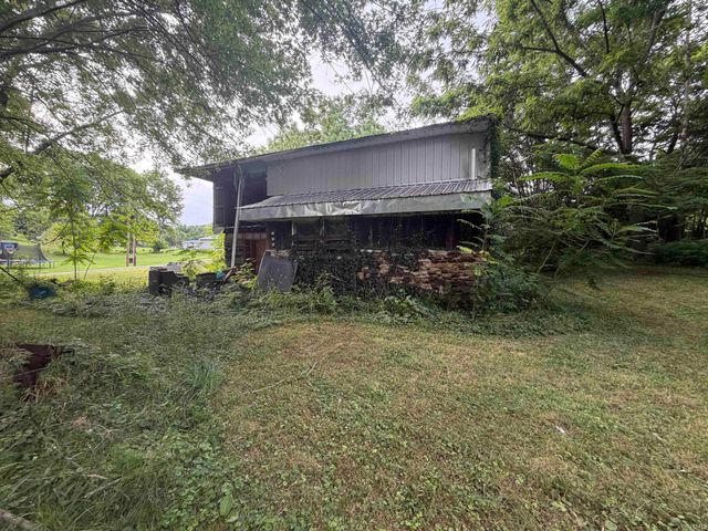 7 Rawlins Street, Bedford, IN 47421
