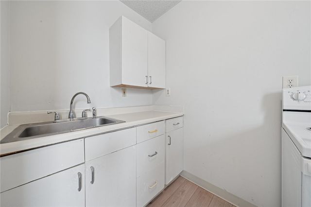 209 Depot St, Youngwood, PA 15697