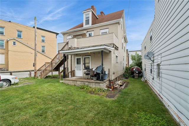 209 Depot St, Youngwood, PA 15697